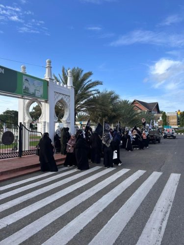 Aksi Damai dengan cara orasi oleh Ormas One Ummah